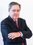 Prof. Dr. Fernando Passos - Reitor da Universidade de Araraquara - Uniara Foto do Prof. Dr. Fernando Passos