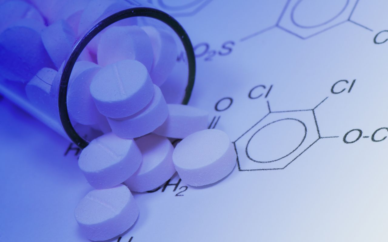 Em quais áreas e lugares um farmacêutico pode trabalhar no Brasil?